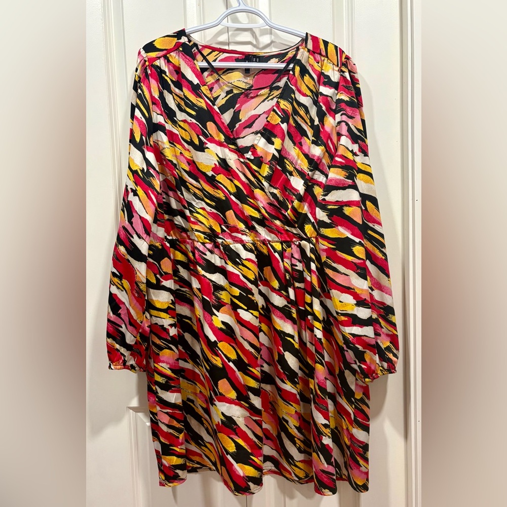 Vero Moda CURVE Faux wrap dress size 18